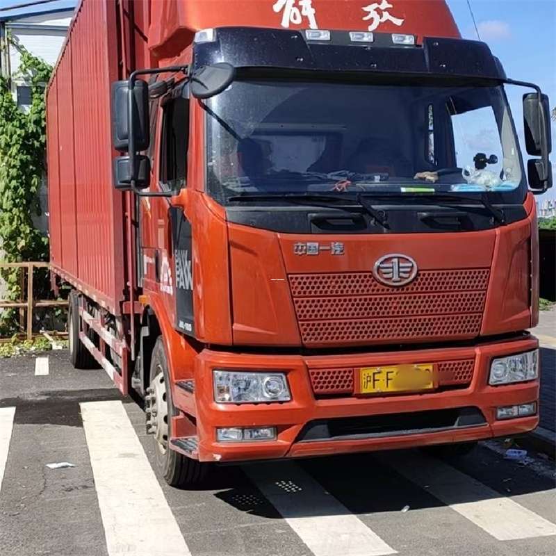 兰坪县罗平县进仓物流：专线直达的多元货运之旅